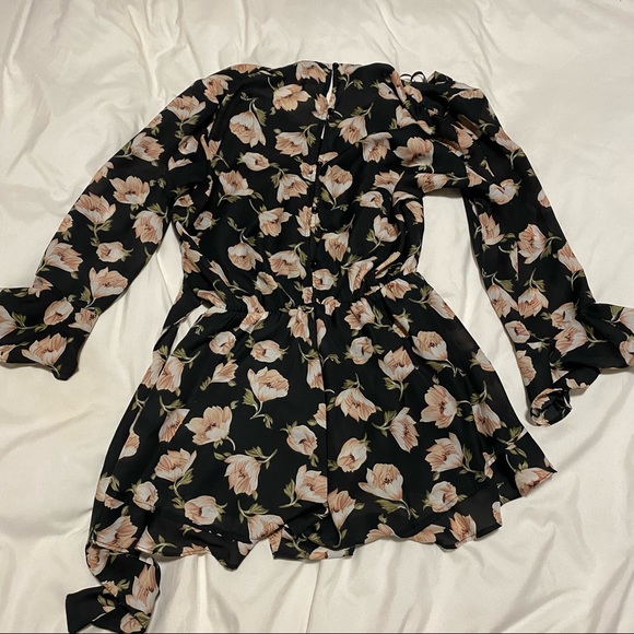 romper - Picture 2 of 6